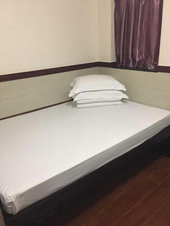 Single Room with Private Bathroom