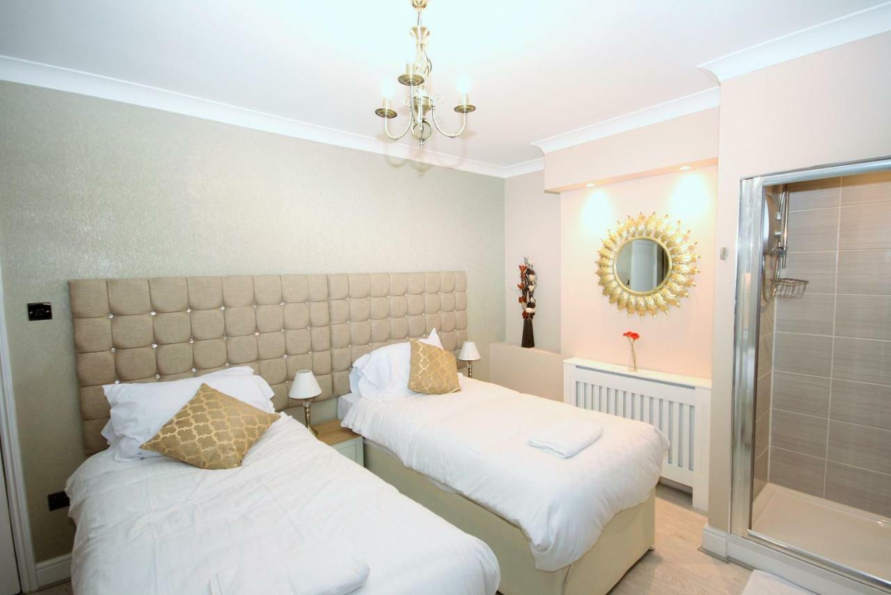 Large Double or Twin Room