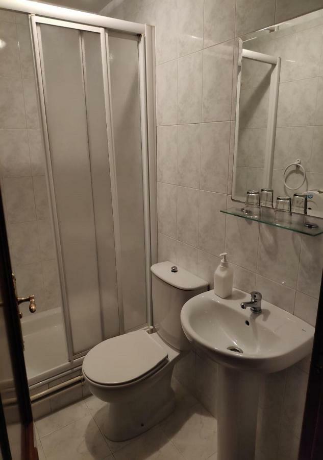 Habitación Individual con baño privado