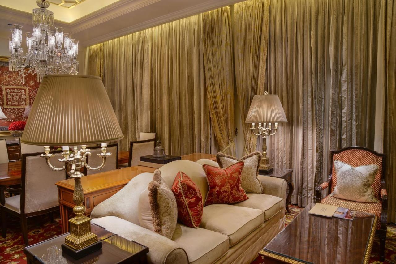 Maharaja Suite Plunge Pool Airport Transfers & Lounge Access including cocktail hours,943915216:JPEG