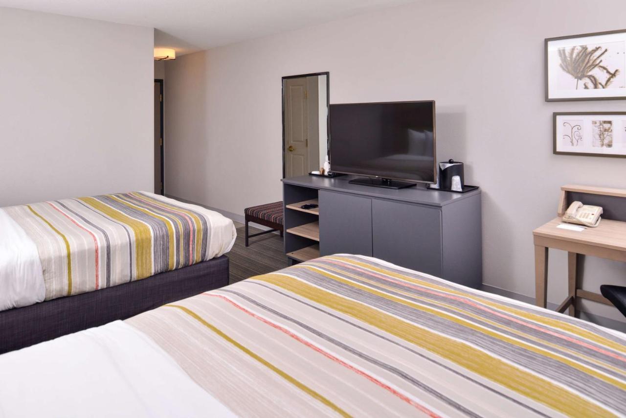 Queen Room with Two Queen Beds - Disability Access,1525854247:JPEG