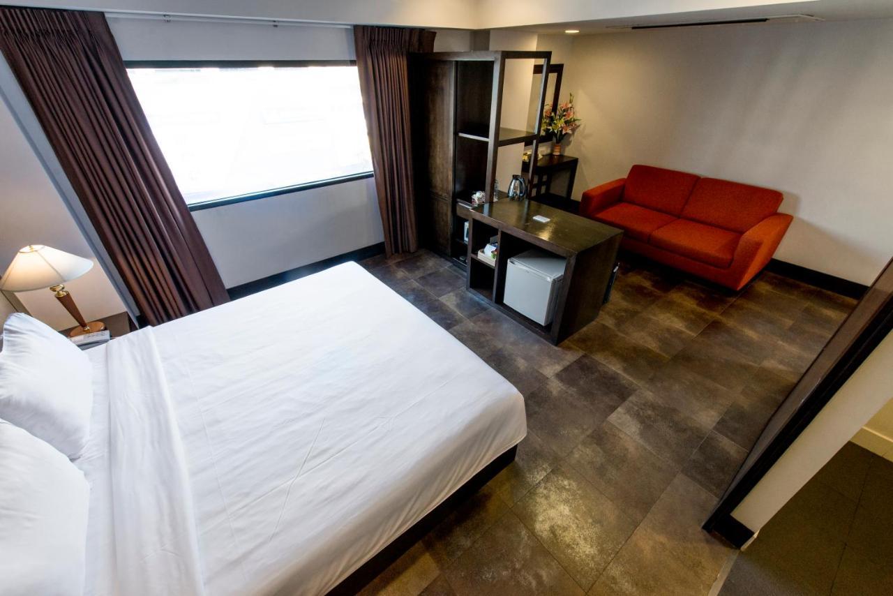 Deluxe Studio Room