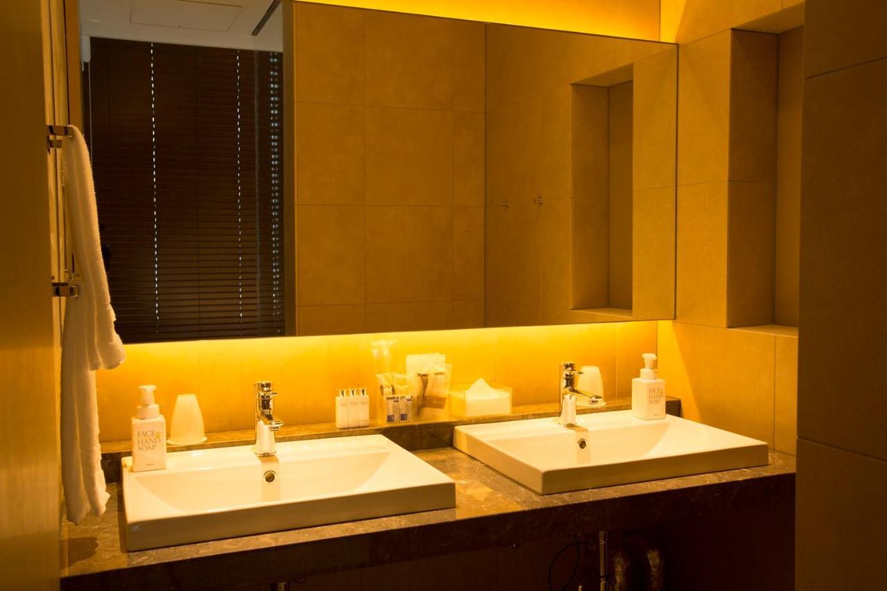 Premium Tweepersoonskamer met 2 Aparte Bedden en Uitzicht vanuit de Badkamer (Verdieping 15-16) - Rookvrij