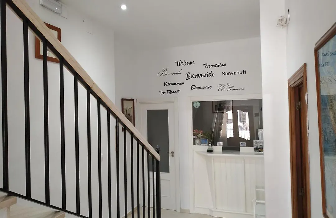 Hostal DP El Pilar-1