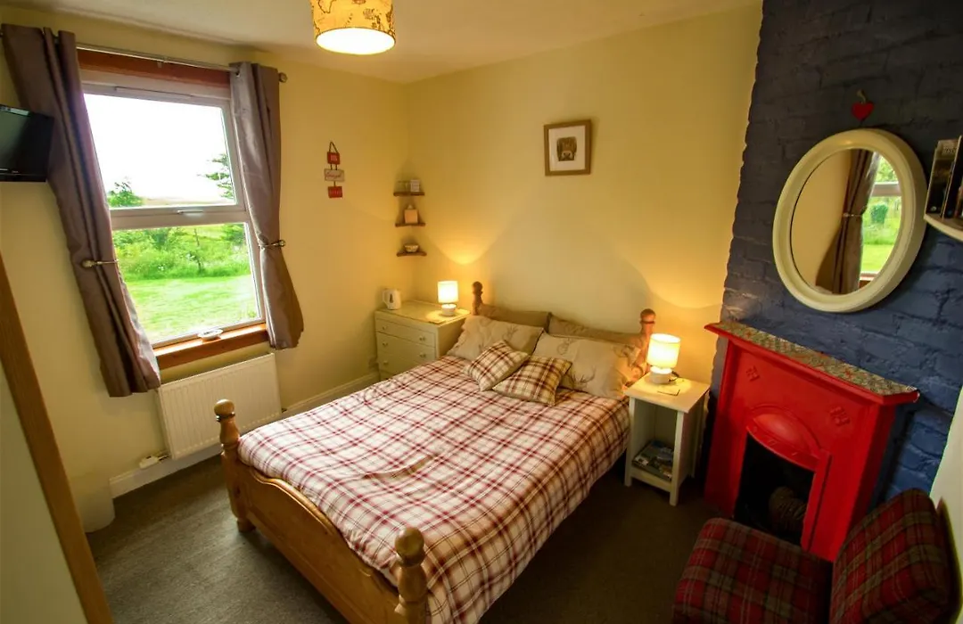 The Red Red Robin Cottage-1