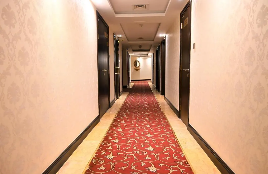 Crystal Plaza Al Majaz Hotel-1