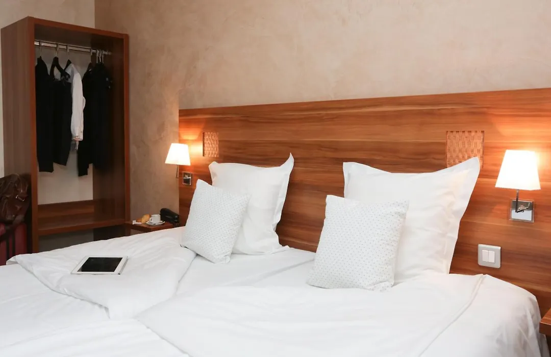 The Originals City, Hotel Colmar Gare-1