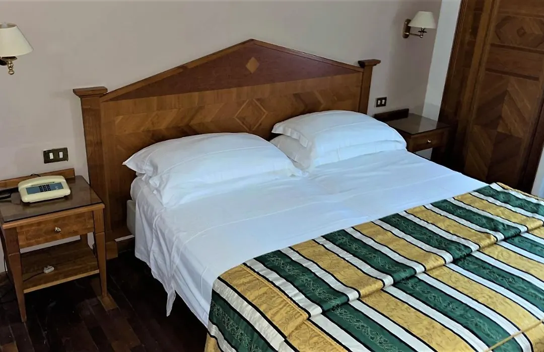 City Hotel Caserta-1
