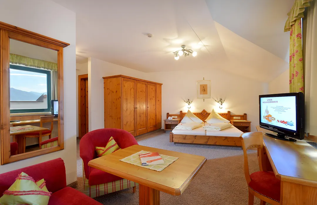 Hotel AlpenSchlössl-1