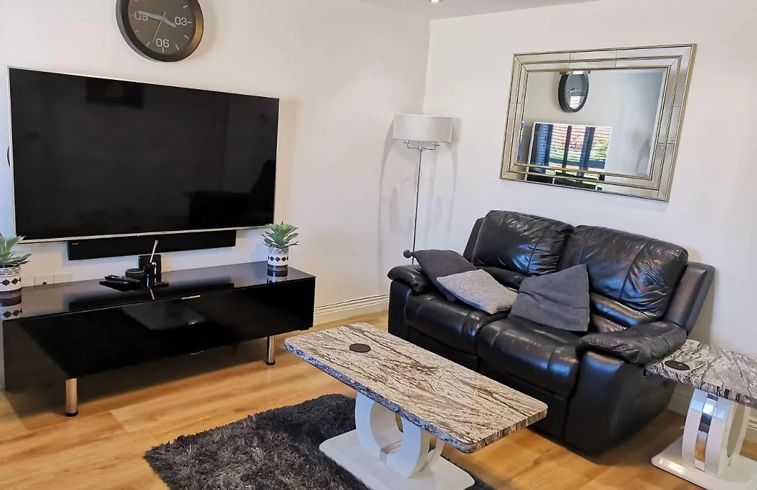 Langley Haven - 3 Bedroom House-1