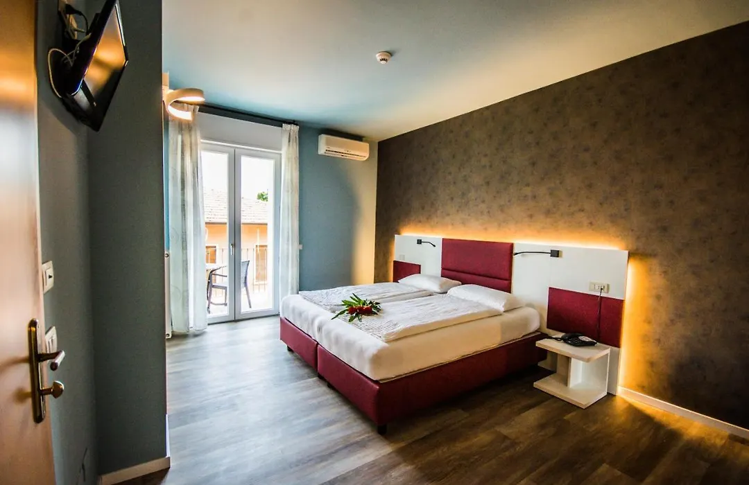 Hotel Eden-1