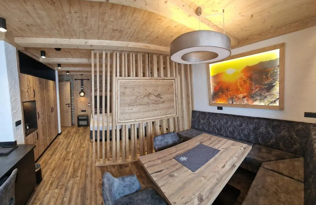 Hotel Garni Romantik-1