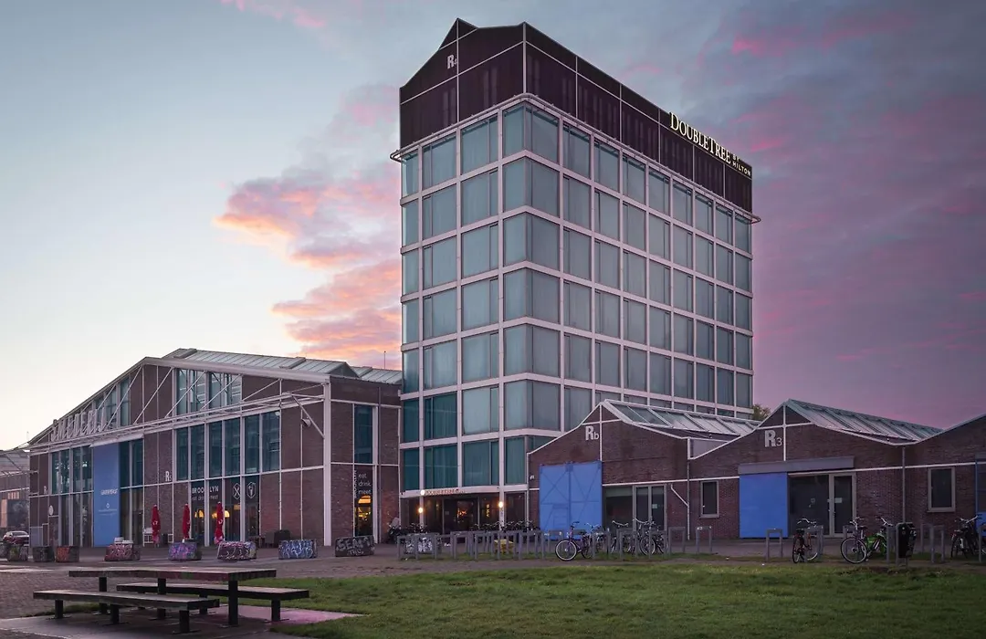 DoubleTree by Hilton Amsterdam - NDSM Wharf-1