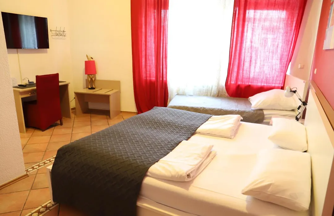 Hotel Aurelia-1