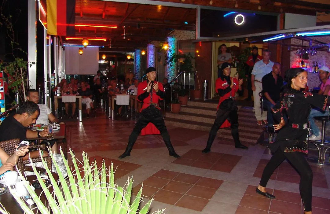 Kleopatra Ikiz Hotel-1