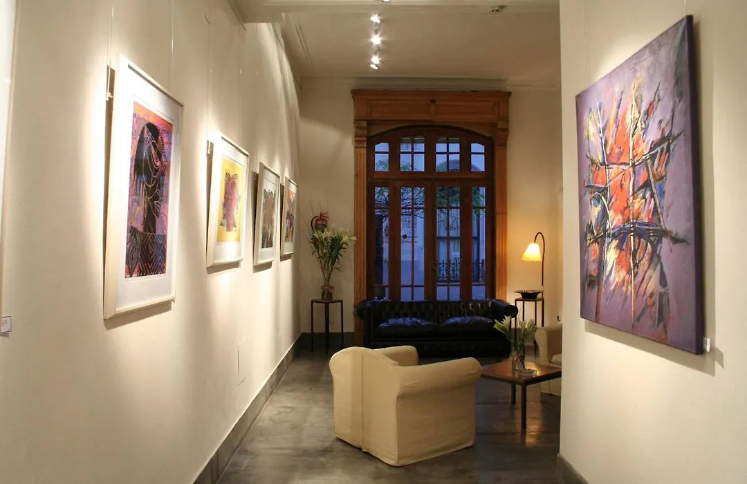 A Hotel-1