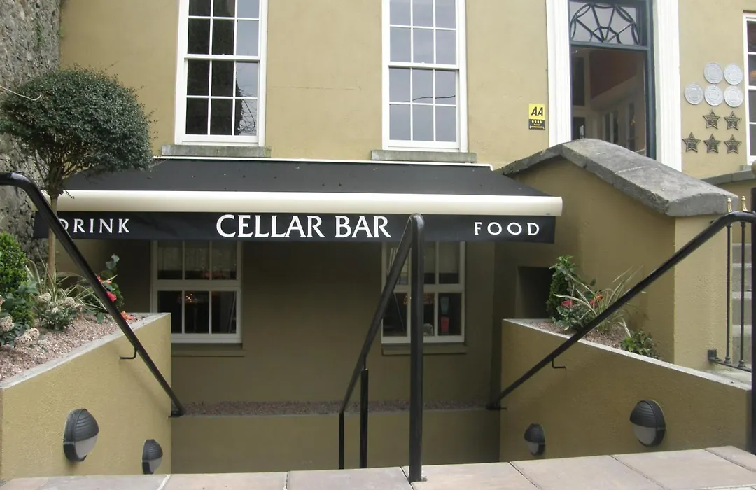 Baileys Hotel Cashel-1