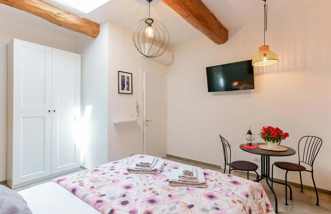 B&B Il Viaggio Bologna-1