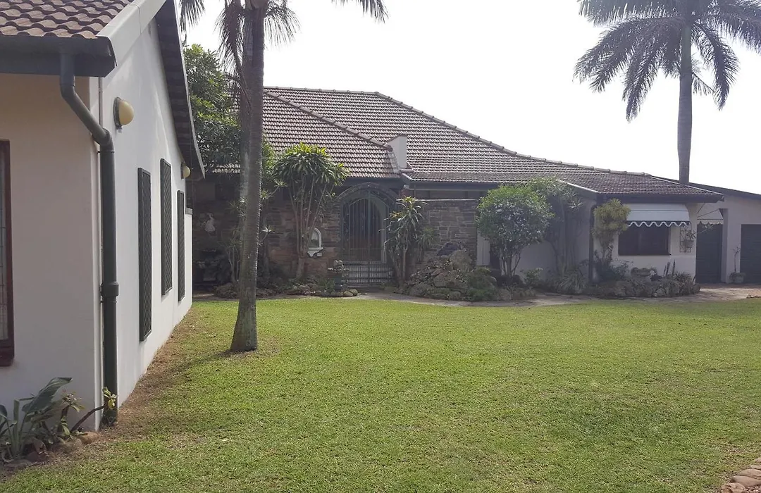 Bleu Bird Guesthouse Bnb-1