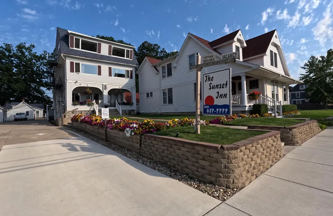 Sunset Inn-1