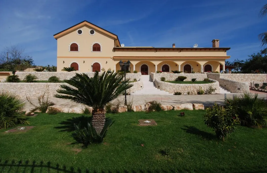 Villa Giulia - Sicilian Luxury Garden-1