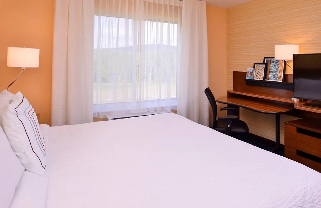 Fairfield Inn & Suites By Marriott Plymouth White Mountains-1