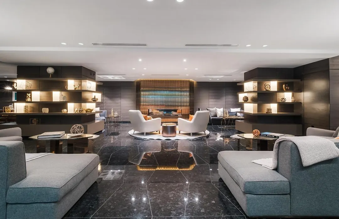 Paradox Hotel Vancouver-1