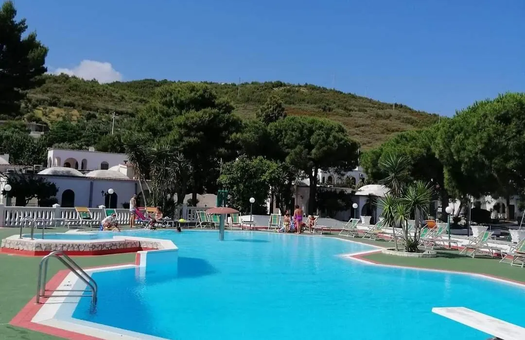 Villaggio Turistico Valle Scinni-1