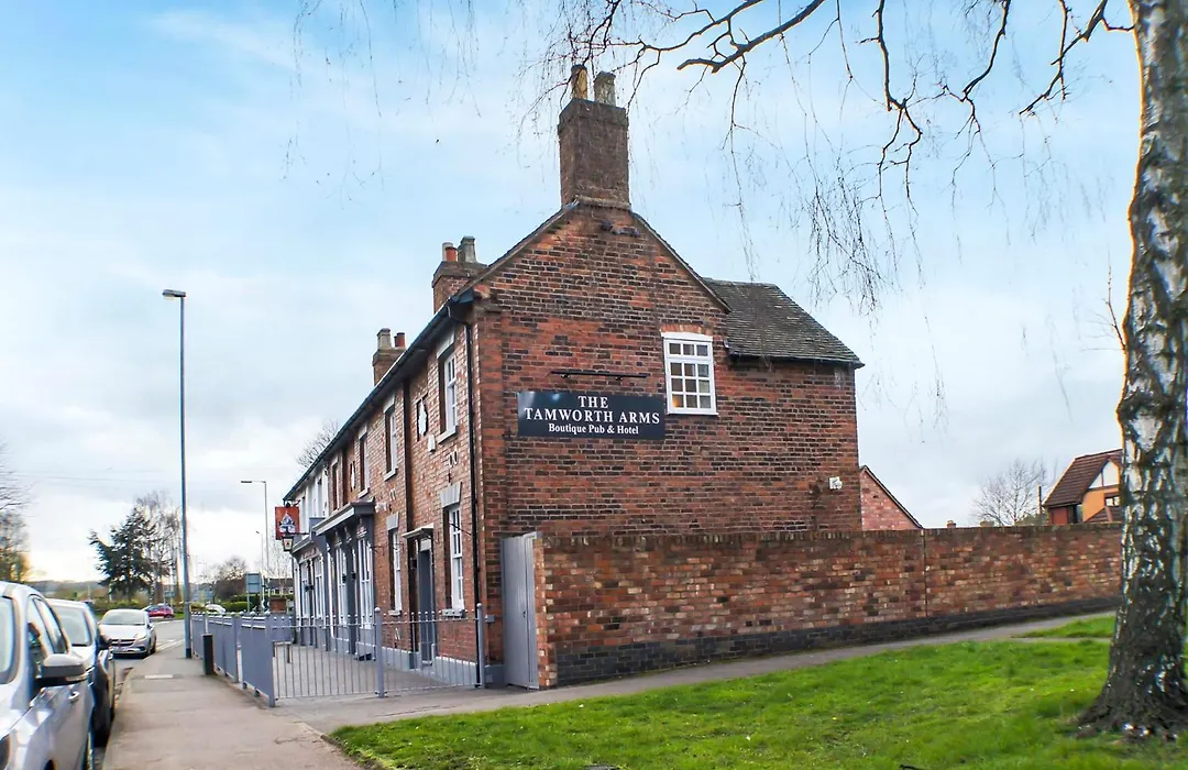 Oyo Tamworth Arms Boutique Pub & Hotel-1