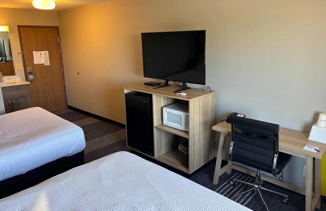 Super 8 By Wyndham Rexburg-1