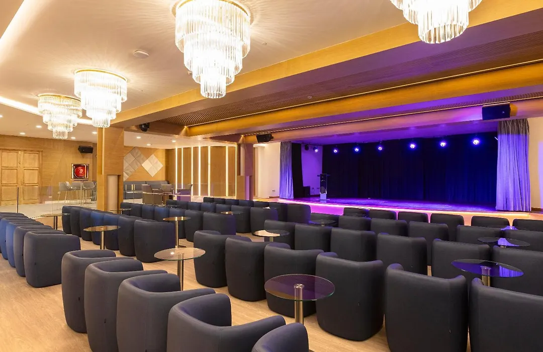 Hipotels Barrosa Palace & Spa-1