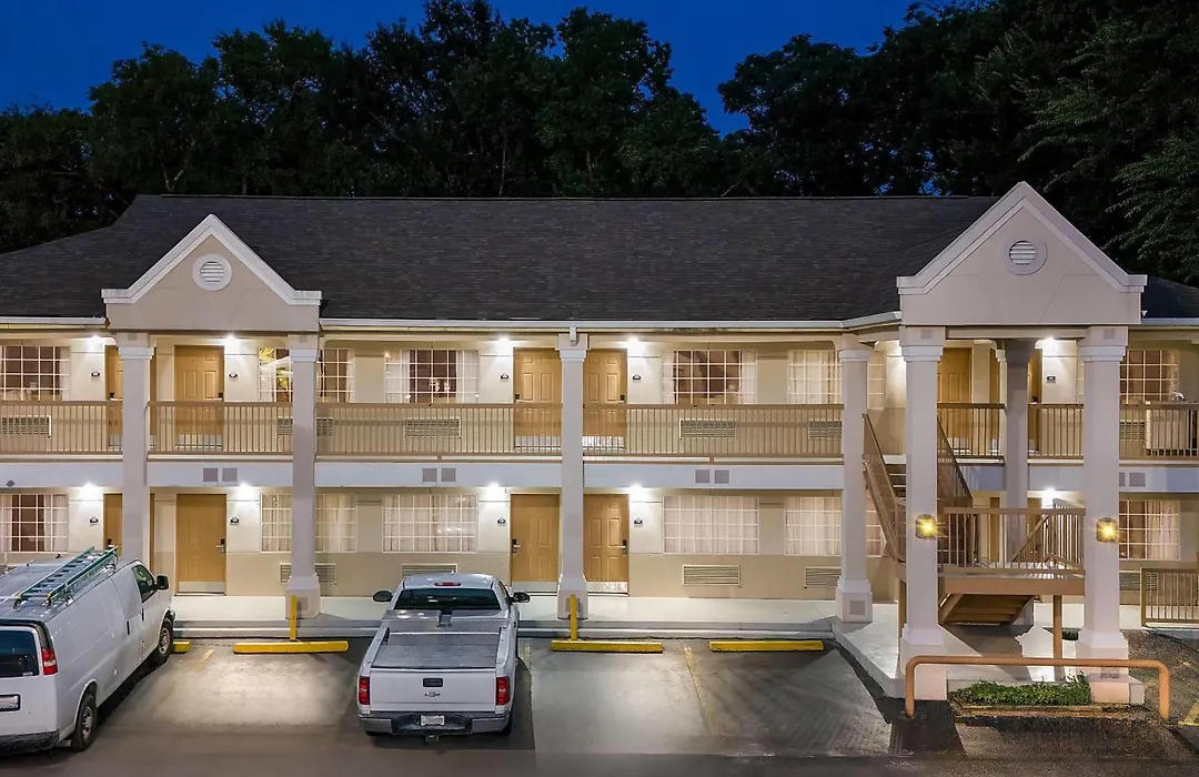Days Inn By Wyndham Nacogdoches/Sfa University/Downtown-1