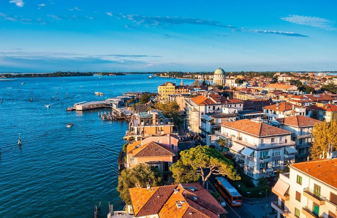 Ausonia Hungaria Wellness & Lifestyle-1