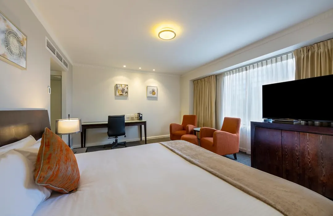 Hotel Grand Chancellor Adelaide-1