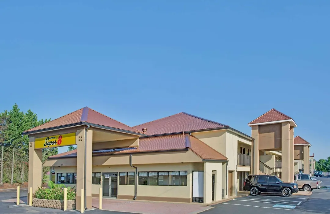Super 8 By Wyndham Suwanee-1