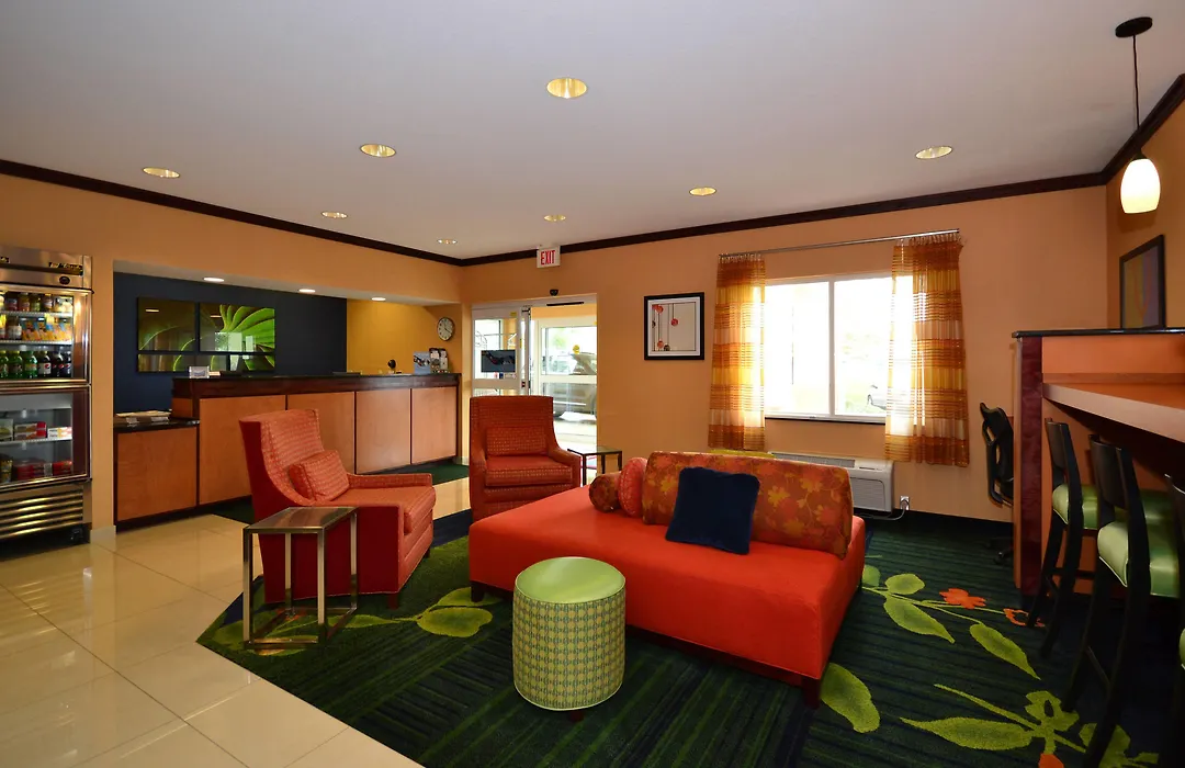 Fairfield Inn & Suites Jefferson City-1