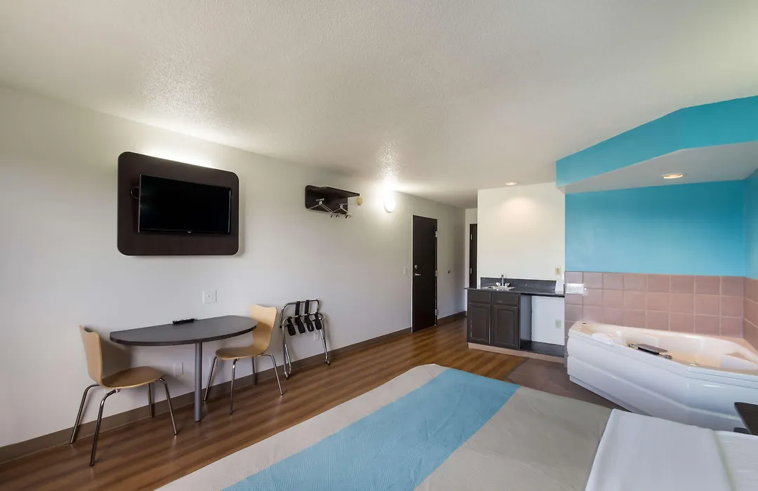 Motel 6-Rothschild, Wi-1