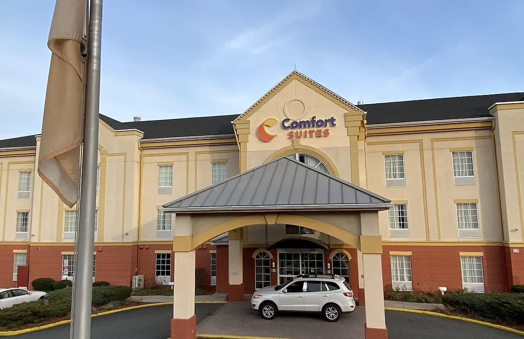 Comfort Suites Newark - Harrison-1