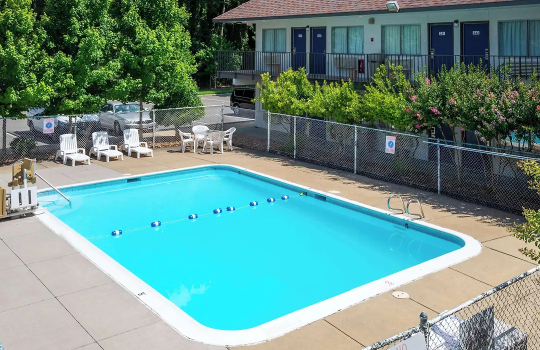 Motel 6-Sandston, Va - Richmond, Va-1