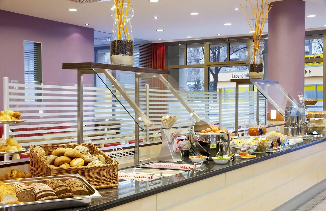 Holiday Inn Express Berlin City Centre By Ihg-1