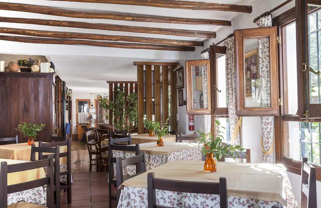 Hotel Alcadima-1