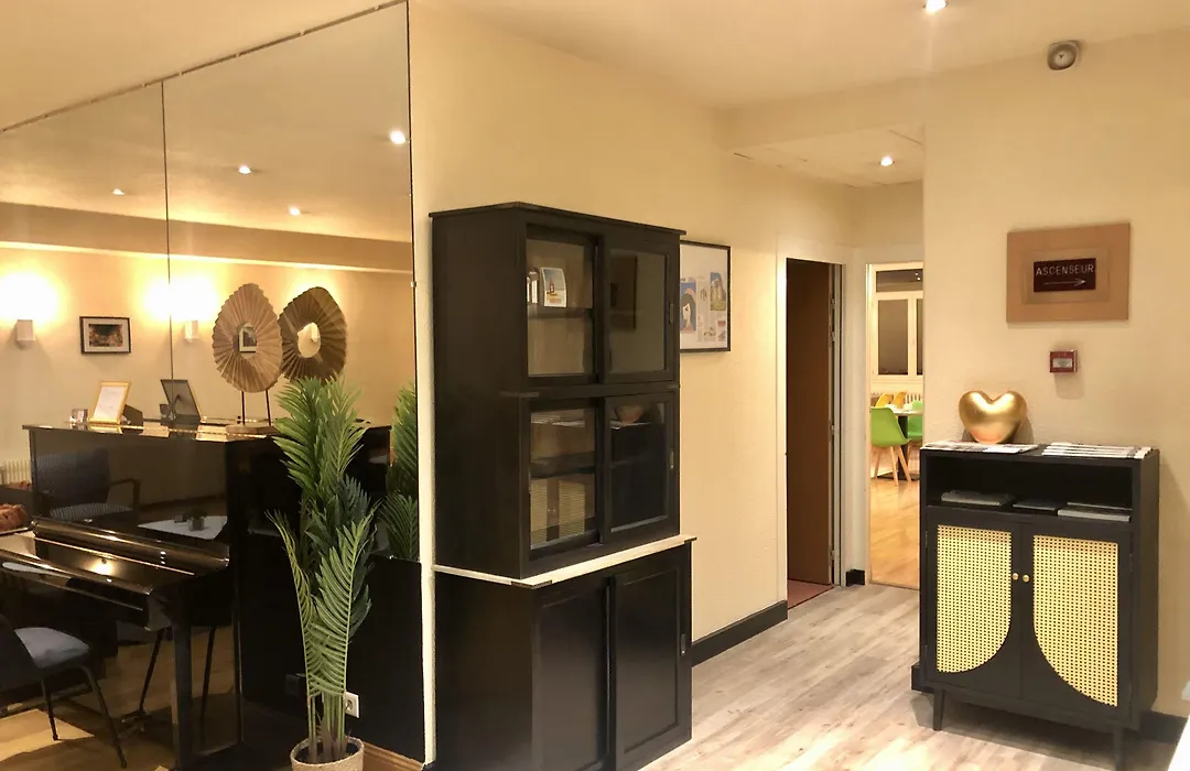 Hotel Le Progres-1