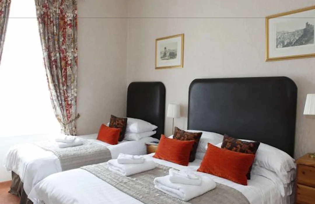 Abbotsford Guest House-1