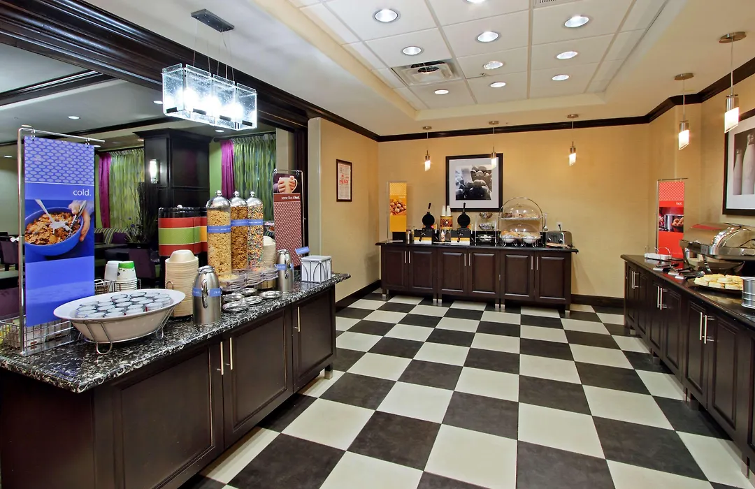Hampton Inn Beeville-1
