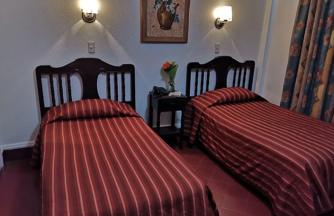 Hotel 5a Avenida-1
