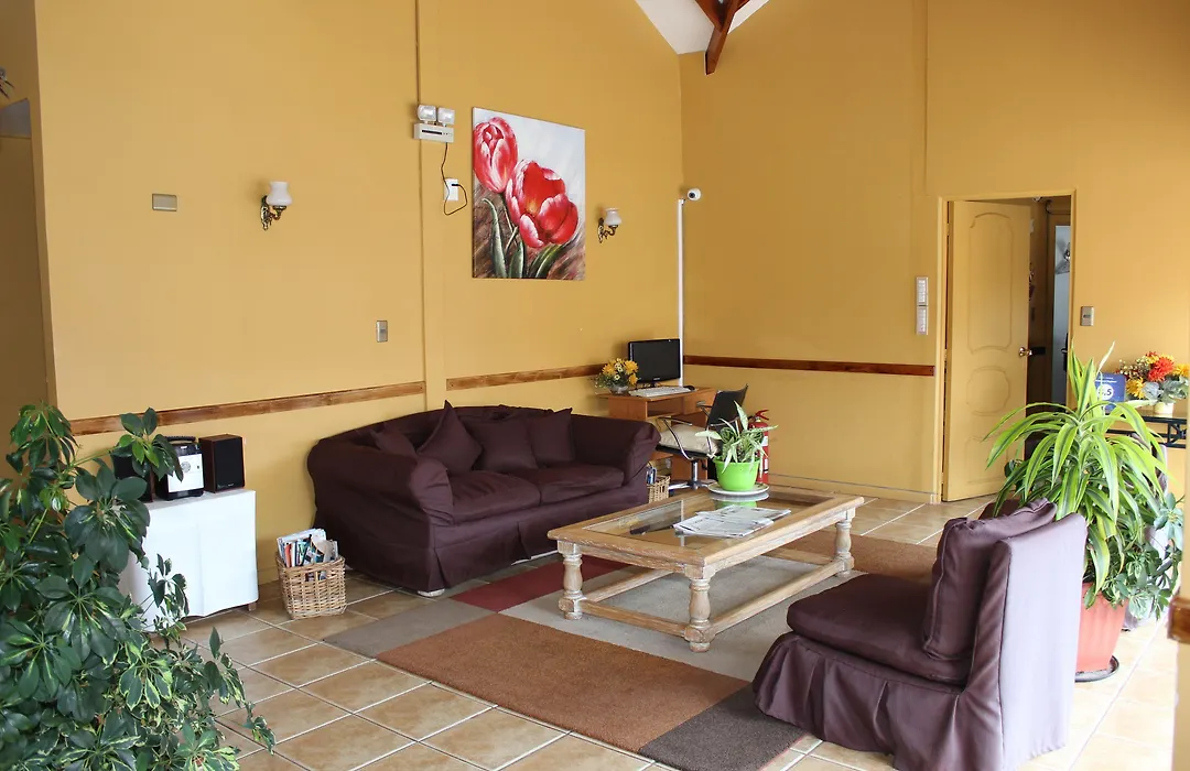 Apart Hotel Y Cabanas Vegasur-1