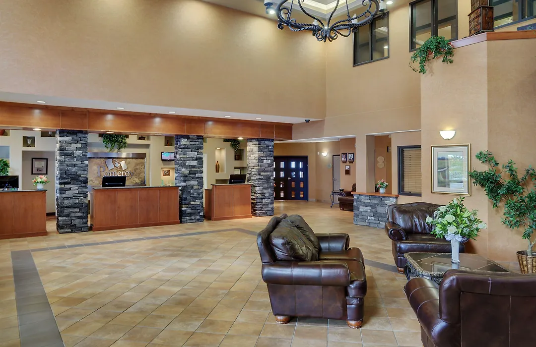 Pomeroy Inn And Suites Chetwynd-1