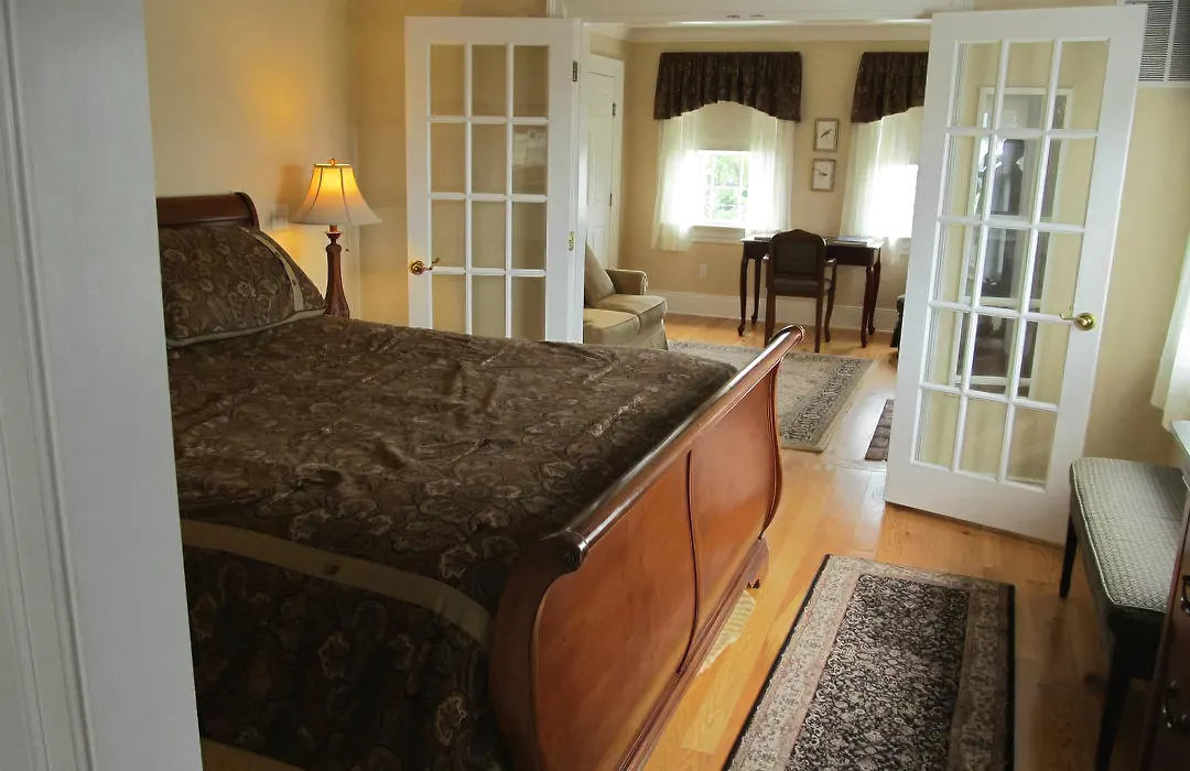 Compass Rose Inn-1