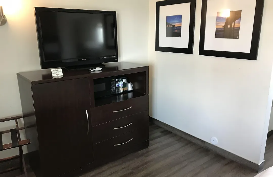 Hi View Inn & Suites-1