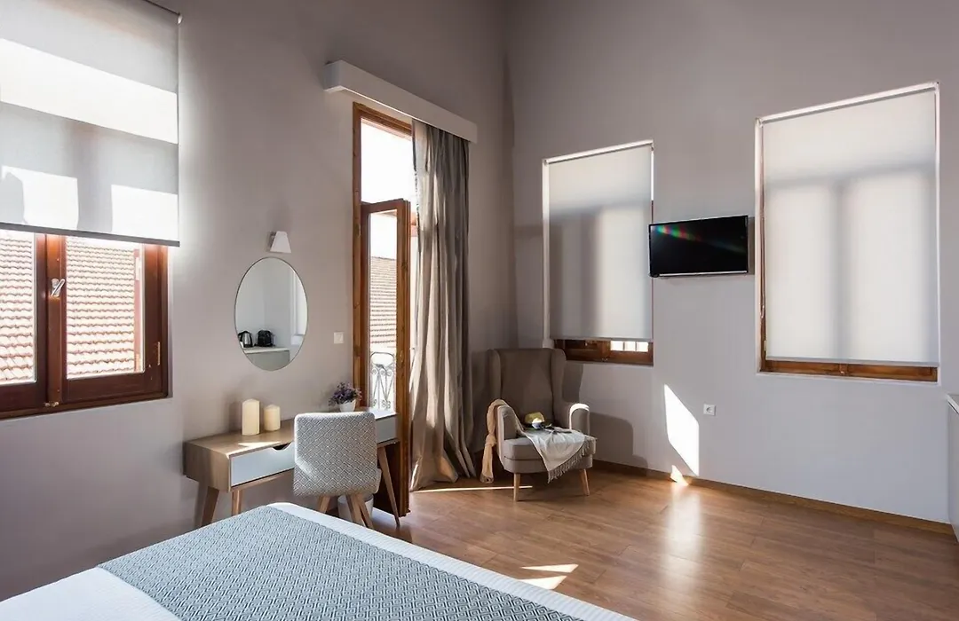 Bluebell Luxury Suites-1